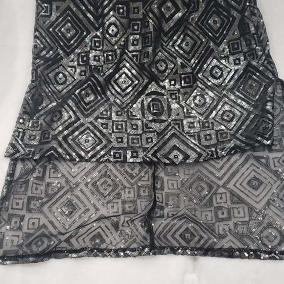 Bcbgeneration Sequin Detailed Midi Dress - Picture 8 of 8